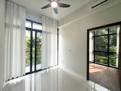 Phoenix Residences (D23), Apartment #558853931